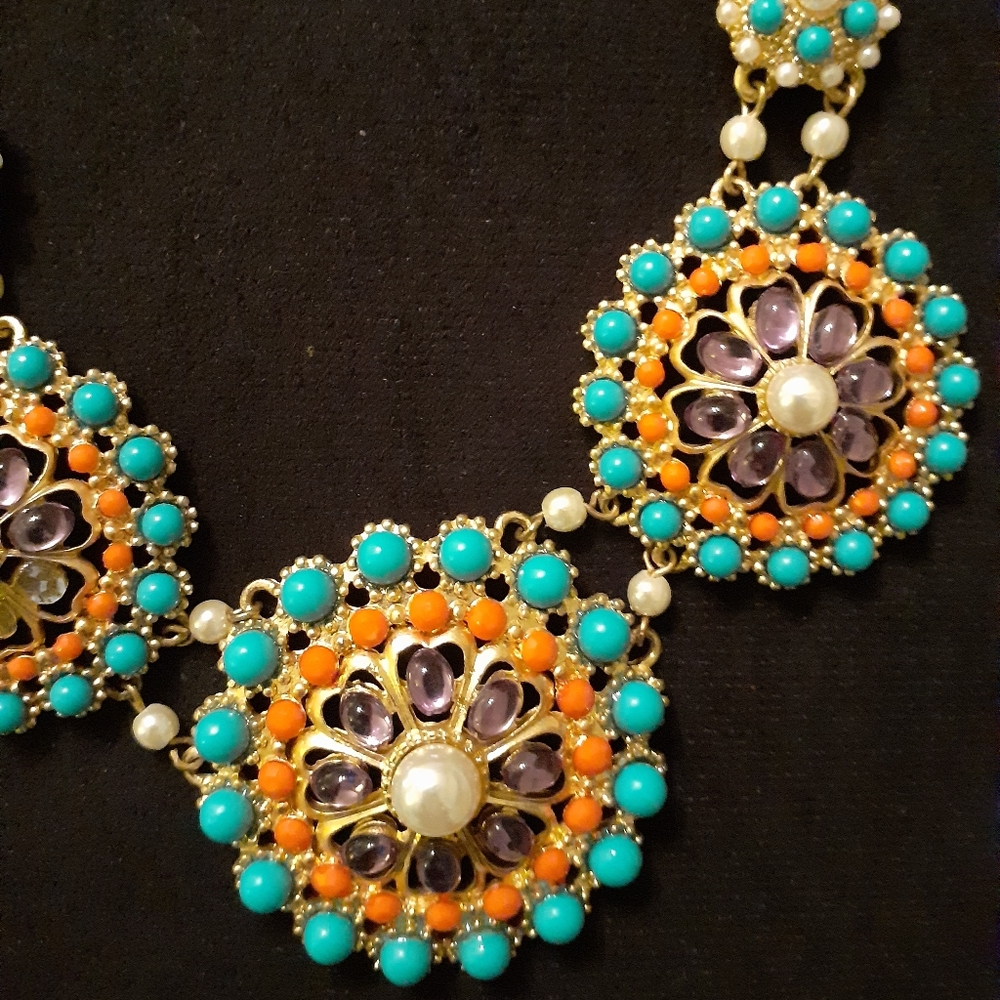 Two necklaces - Picture 2 of 4